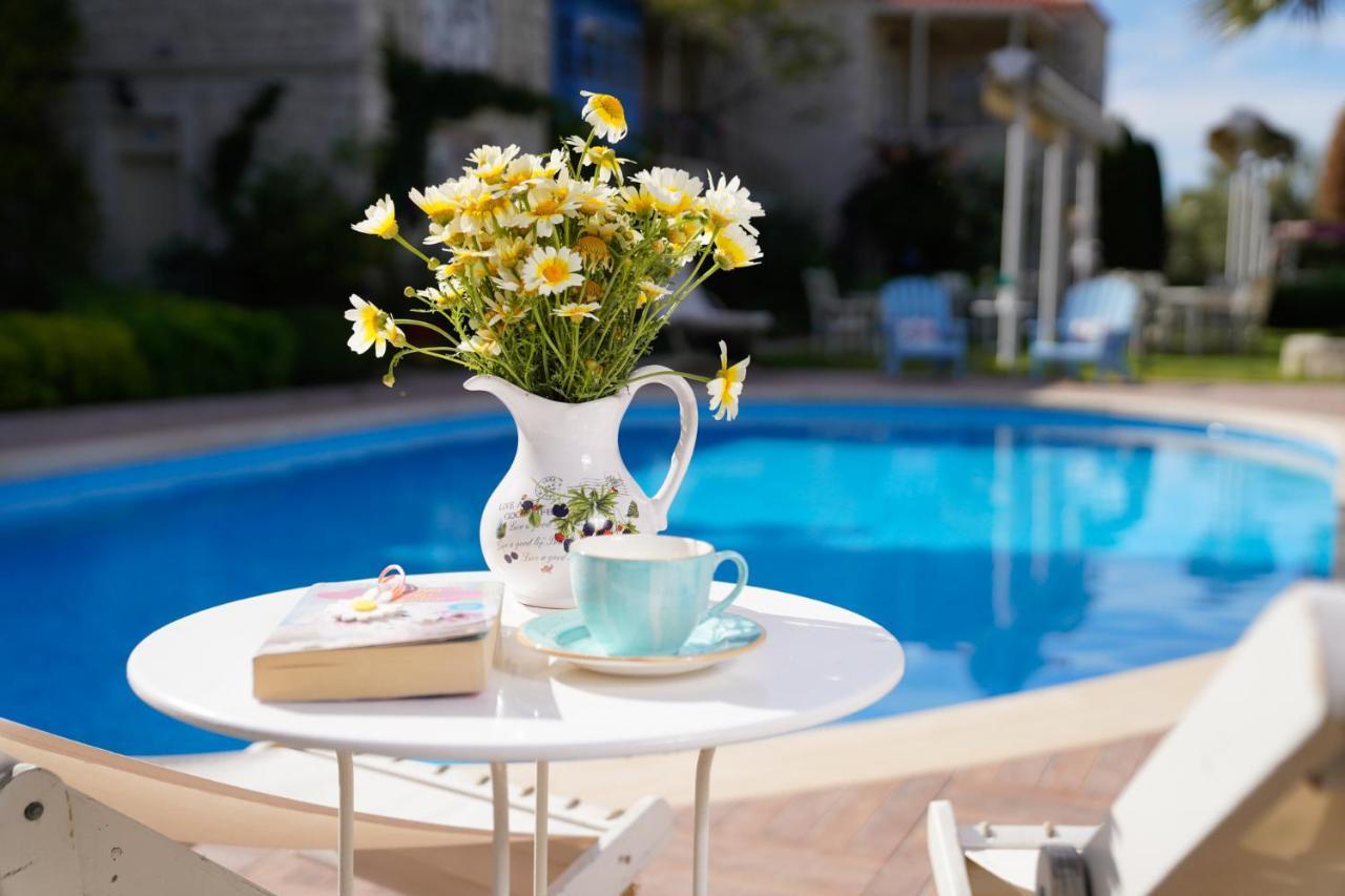 Alacati Marina Palace Εξωτερικό φωτογραφία