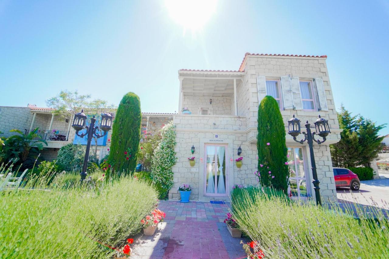 Alacati Marina Palace Εξωτερικό φωτογραφία