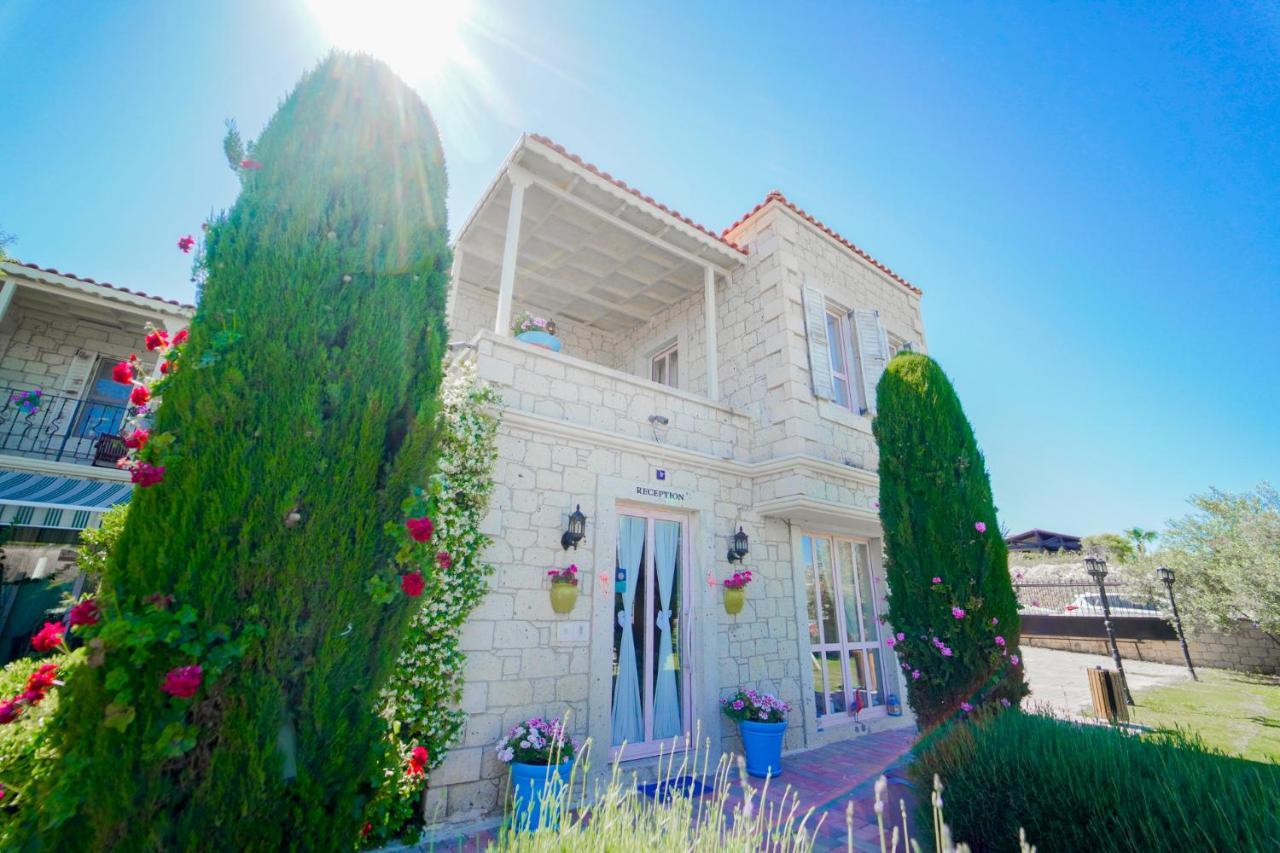 Alacati Marina Palace Εξωτερικό φωτογραφία