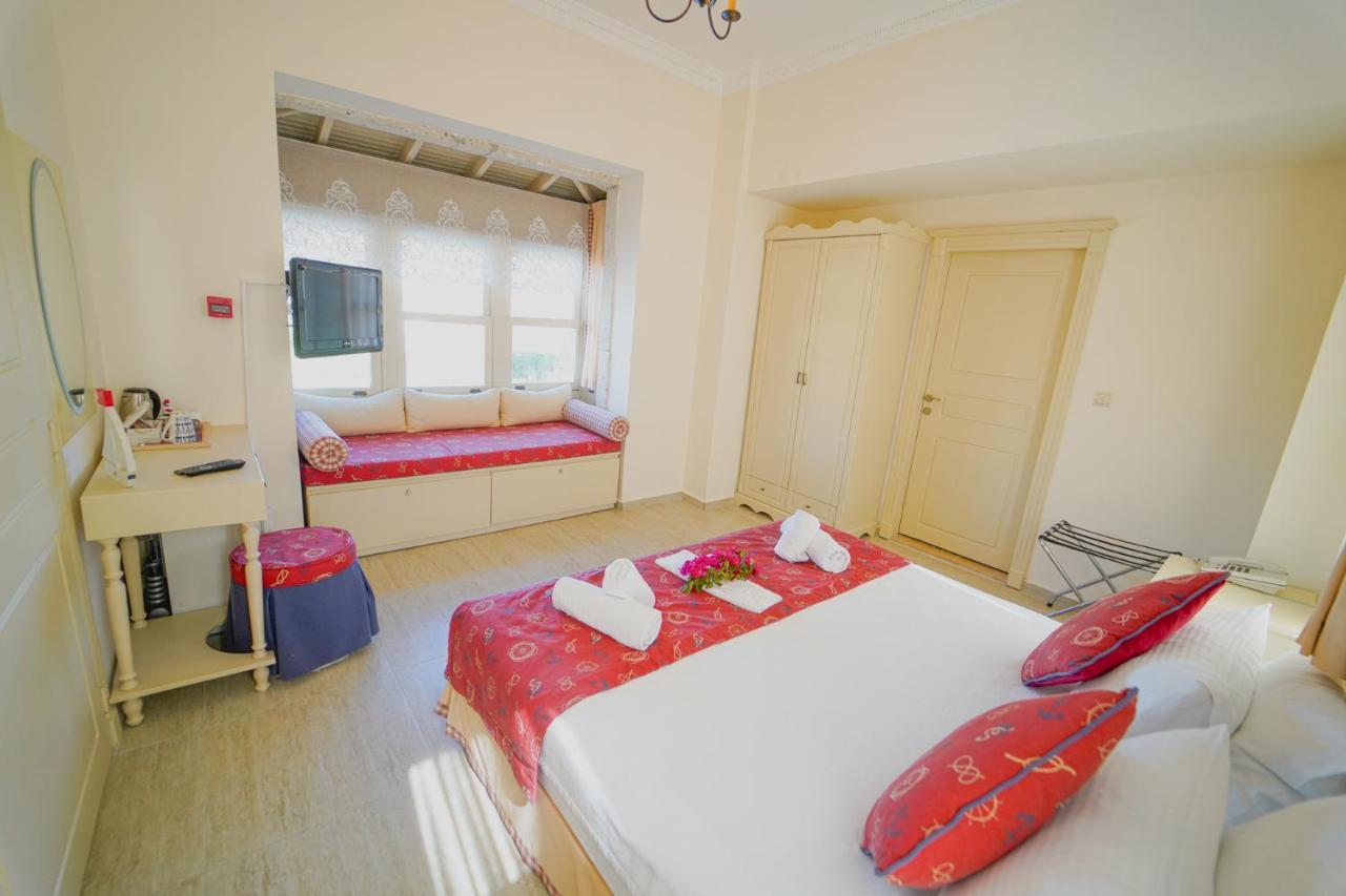 Alacati Marina Palace Εξωτερικό φωτογραφία