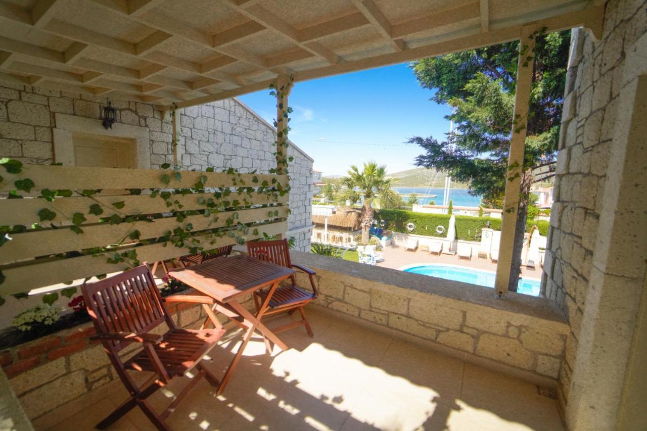 Alacati Marina Palace Εξωτερικό φωτογραφία