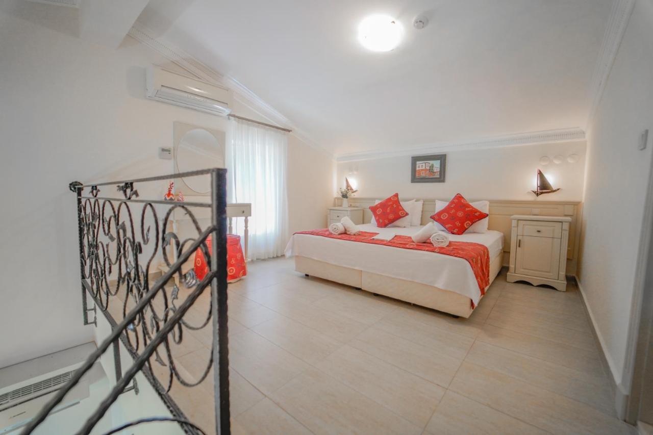 Alacati Marina Palace Εξωτερικό φωτογραφία