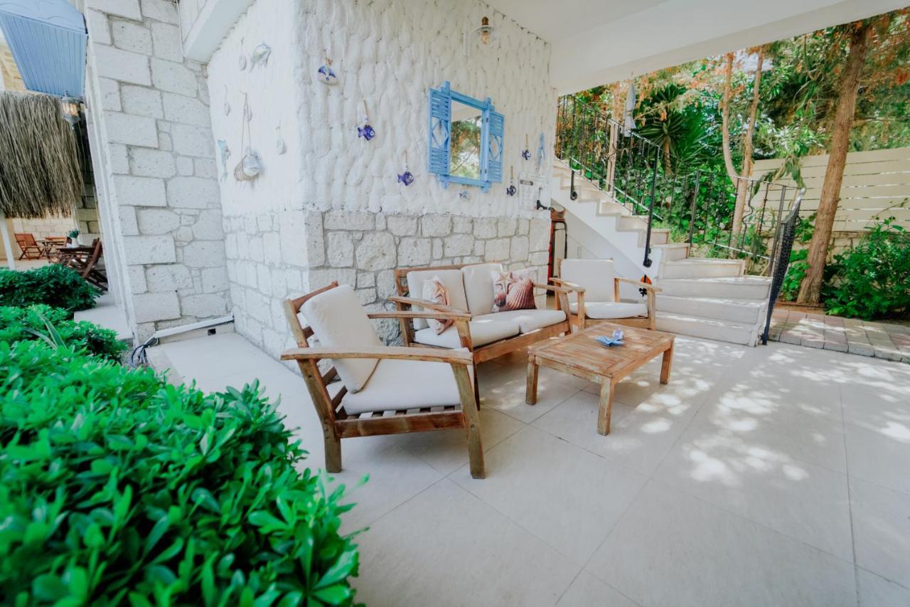 Alacati Marina Palace Εξωτερικό φωτογραφία