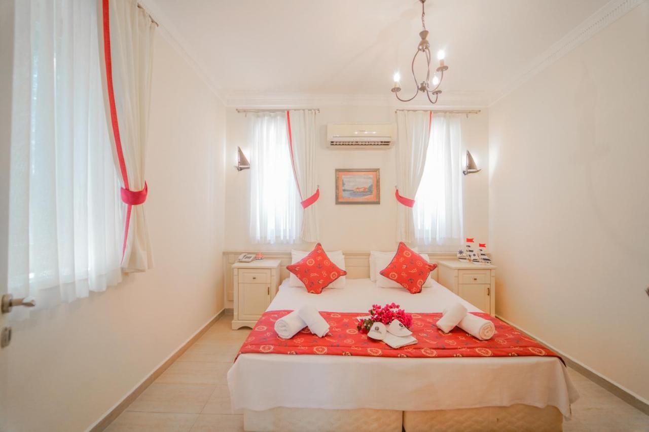 Alacati Marina Palace Εξωτερικό φωτογραφία