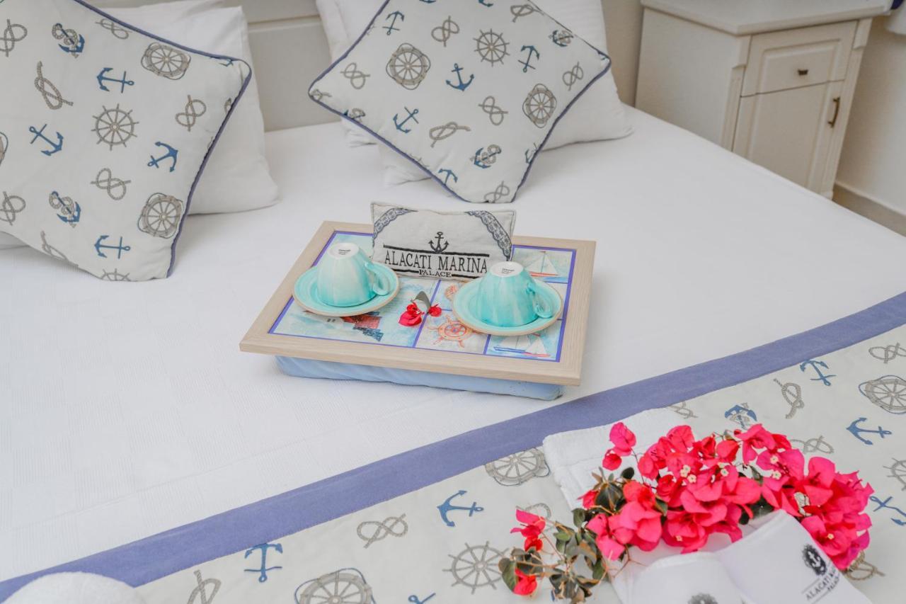 Alacati Marina Palace Εξωτερικό φωτογραφία