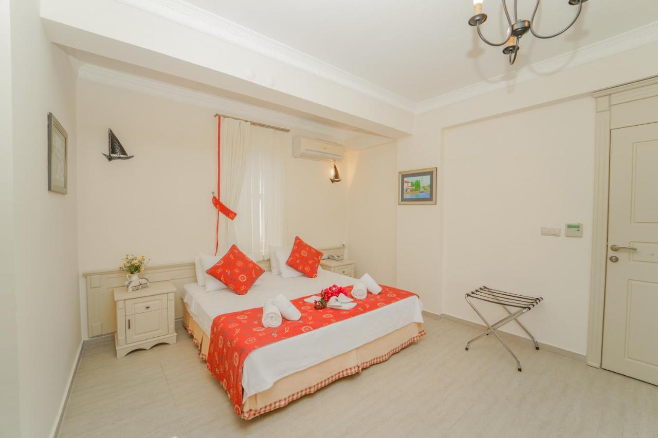 Alacati Marina Palace Εξωτερικό φωτογραφία